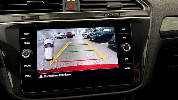 Volkswagen Tiguan Allspace 16 of 26