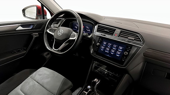 Volkswagen Tiguan Allspace 11 of 26