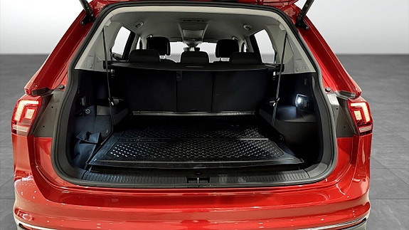Volkswagen Tiguan Allspace 13 of 26