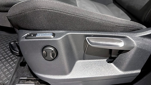 Volkswagen Tiguan Allspace 24 of 26