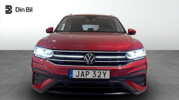 Volkswagen Tiguan Allspace 4 of 26