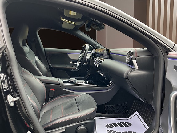 Mercedes-Benz CLA220 16 of 20