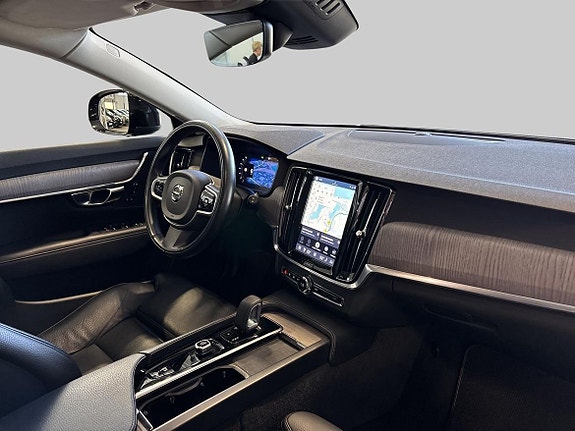 Volvo V90 Cross Country 9 of 19
