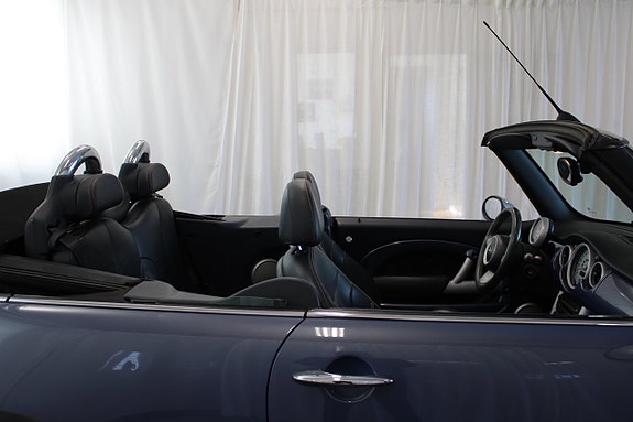 MINI Cooper S 13 of 30