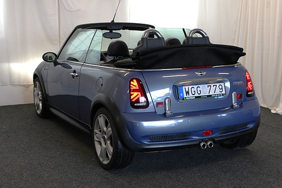 MINI Cooper S 10 of 30