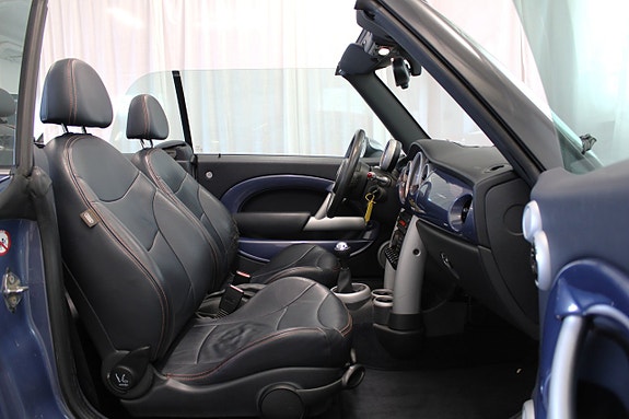 MINI Cooper S 18 of 30