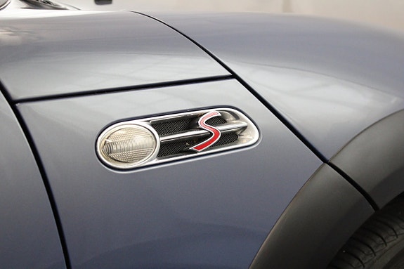 MINI Cooper S 25 of 30