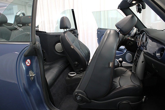 MINI Cooper S 22 of 30