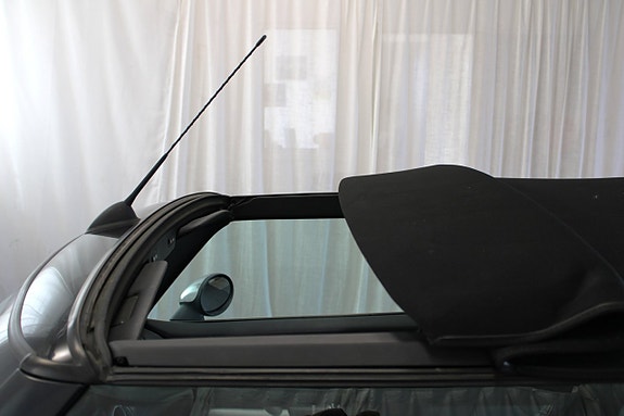 MINI Cooper S 14 of 30