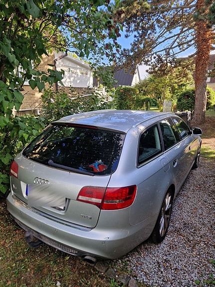 Audi A6 4 of 4