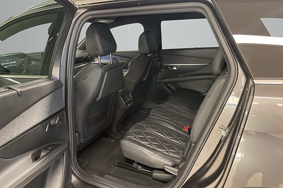Peugeot 5008 11 of 18