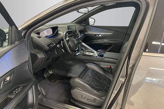 Peugeot 5008 10 of 18