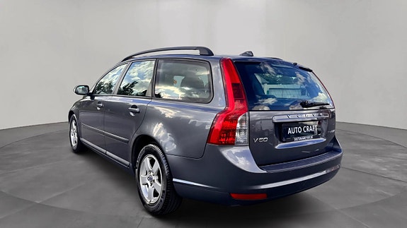 Volvo V50 7 of 11