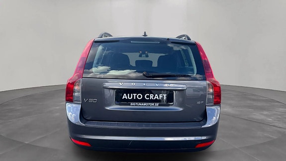 Volvo V50 6 of 11