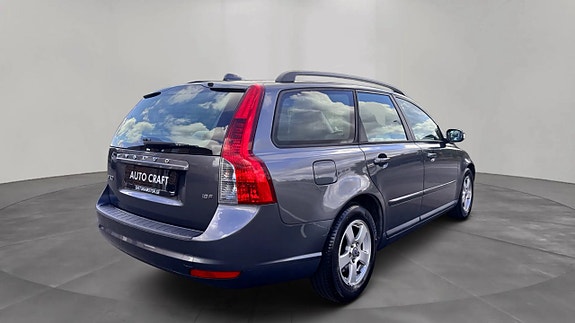 Volvo V50 5 of 11