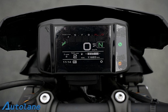 Yamaha MT-09 SP* Dominator helsystem, ABS, TC, Quisk Shifter+ 19 of 26