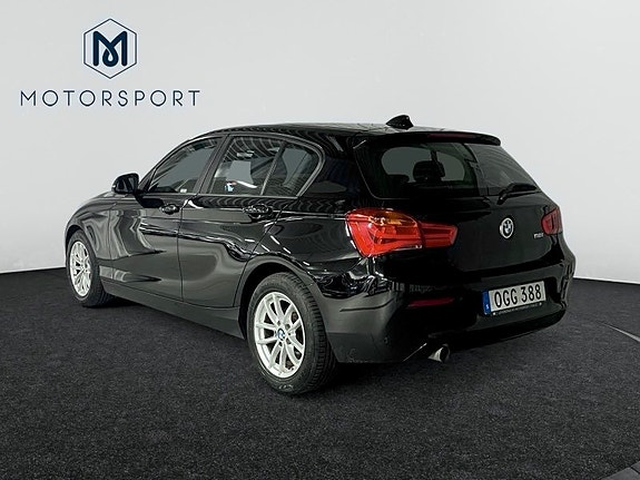 BMW 118i 4 of 20