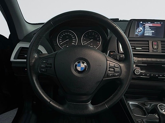 BMW 118i 11 of 20