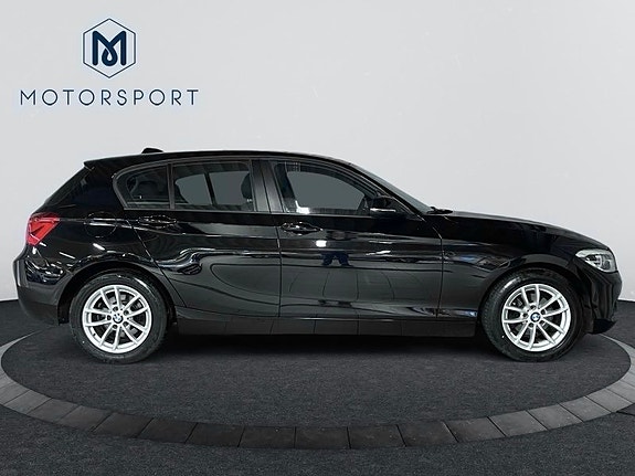 BMW 118i 7 of 20