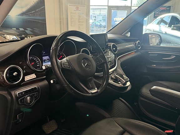 Mercedes-Benz V250 d 9 of 15