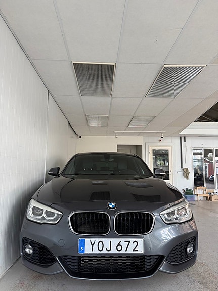 BMW 118i 9 of 10