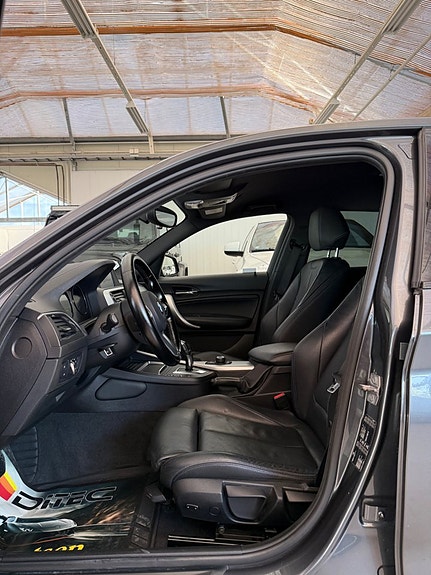 BMW 118i 6 of 10