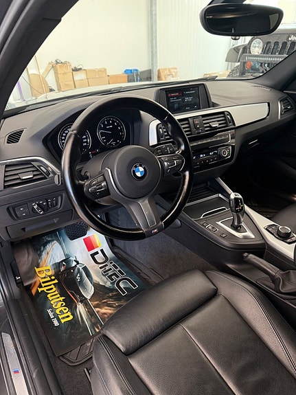 BMW 118i 4 of 10
