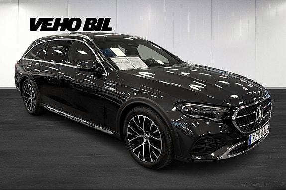 Mercedes-Benz E300 de 2 of 28