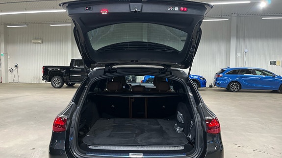 Mercedes-Benz E300 de 19 of 22