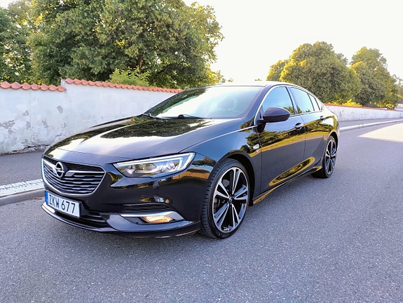 Opel Insignia 2 of 18
