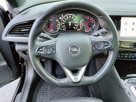 Opel Insignia 17 of 18