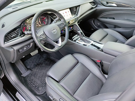 Opel Insignia 8 of 18