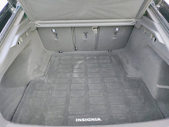 Opel Insignia 12 of 18