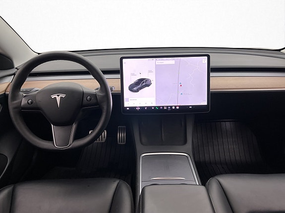 Tesla Model 3 14 of 30