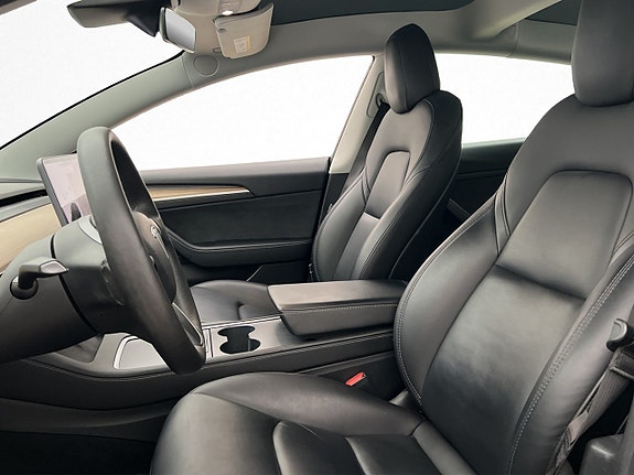 Tesla Model 3 12 of 30