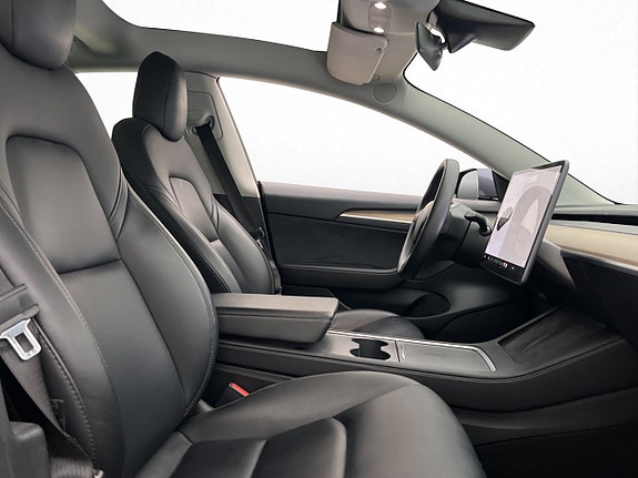 Tesla Model 3 30 of 30