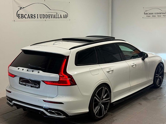 Volvo V60 4 of 30
