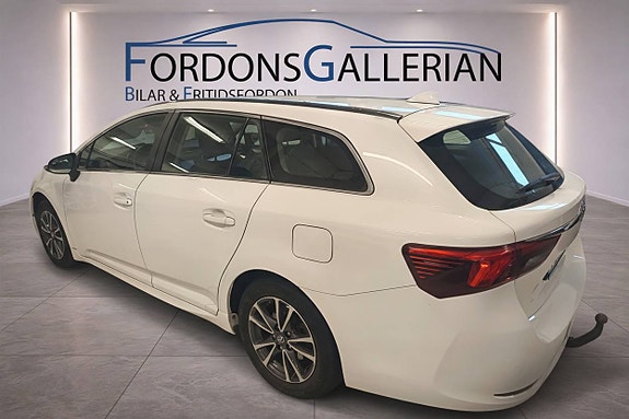 Toyota Avensis 6 of 11