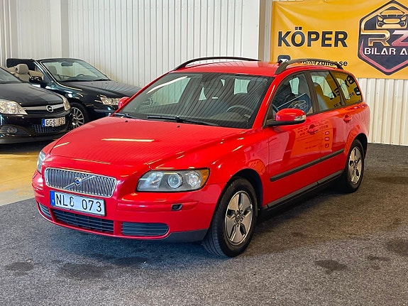 Volvo V50 3 of 10