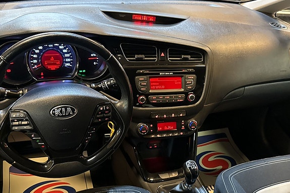 Kia Ceed 8 of 12