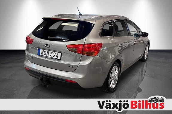 Kia Ceed 3 of 12