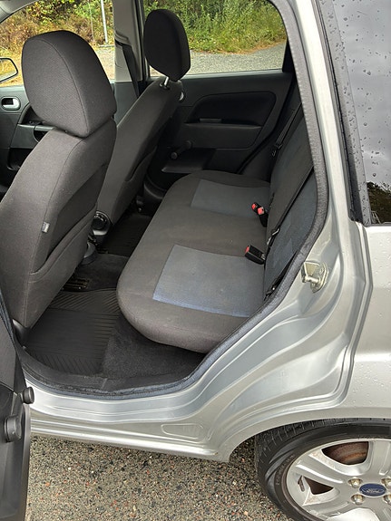 Ford Fiesta 6 of 7