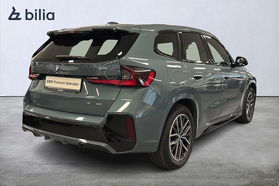 BMW iX1 17 of 18