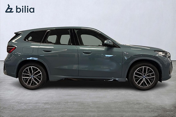 BMW iX1 16 of 18