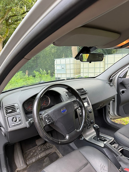 Volvo V50 9 of 12