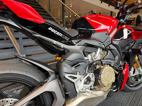Ducati Streetfighter V4 S Corse *DEMO* 5 of 11