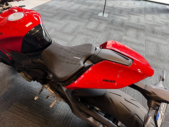 Ducati Streetfighter V4 S Corse *DEMO* 8 of 11