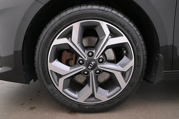 Kia Ceed 27 of 27