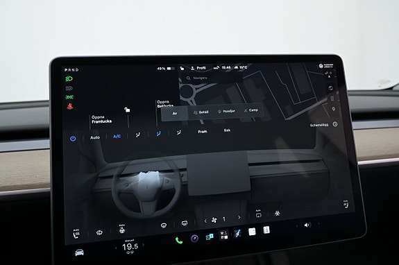 Tesla Model Y 14 of 27