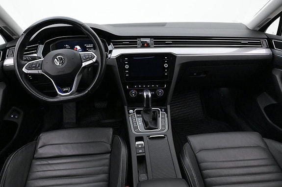 Volkswagen Passat 6 of 27